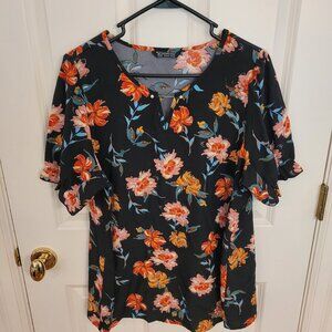 Bloomchic floral blouse size 14/16